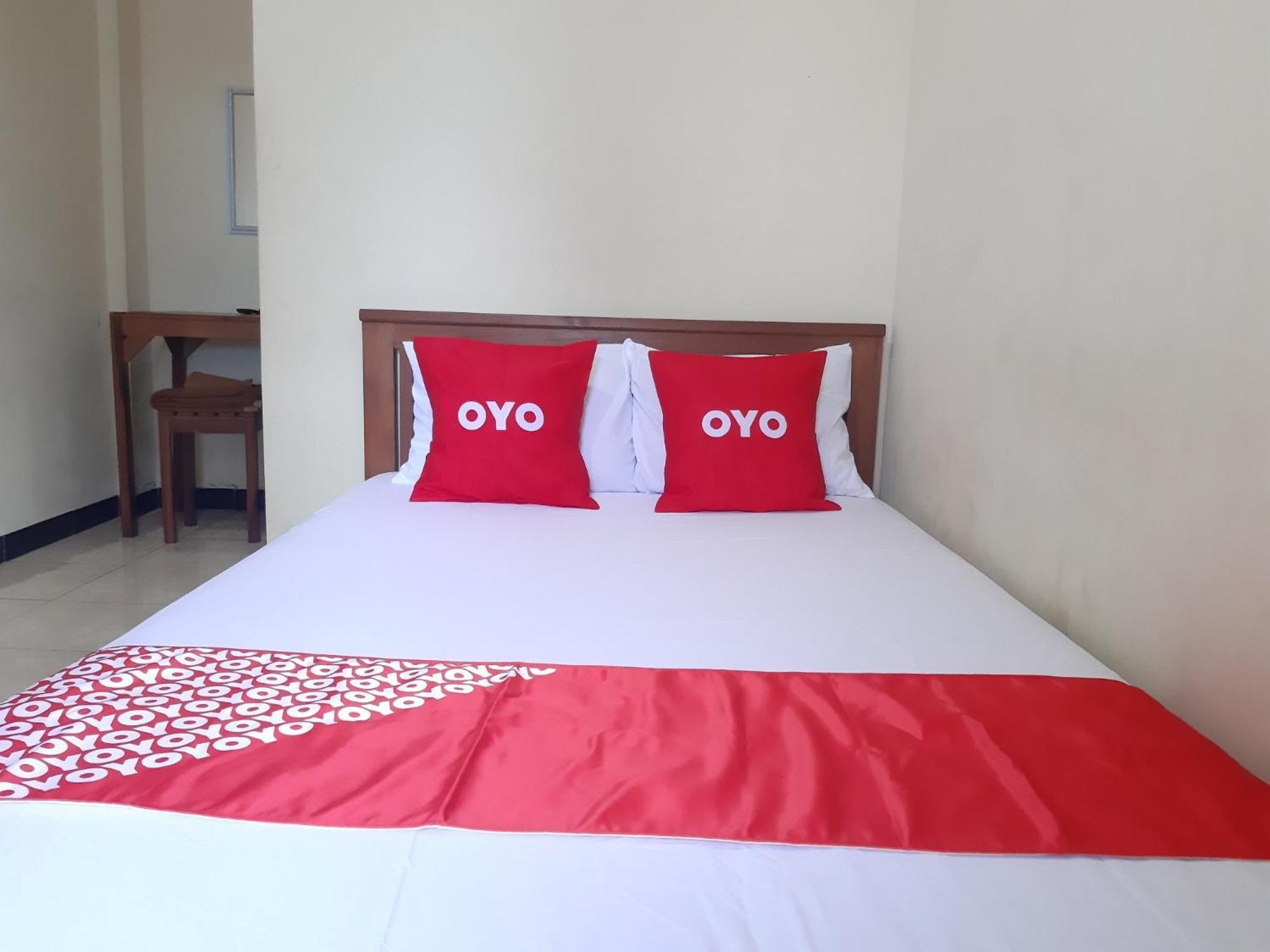 Oyo 2826 Panderman Residence Blitar Eksteriør billede